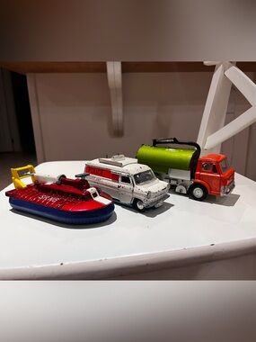 Kids Toy Vehicle Set dinky toys Hovercraft Police Van road sweeper Truck vintage